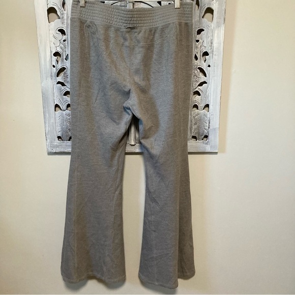 Free People Movement Attitude Gray Flare Casual Jogger Bell Bottom Pants - Picture 5 of 10